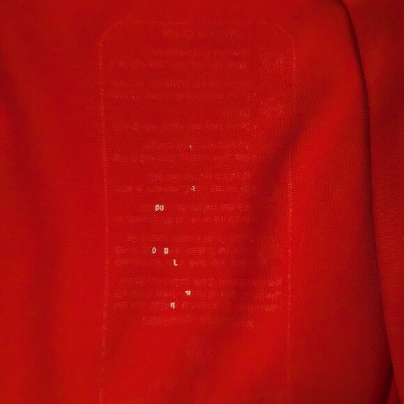 Red Sail Sports Rash Guard Size Med Check Measurements - Picture 8 of 9